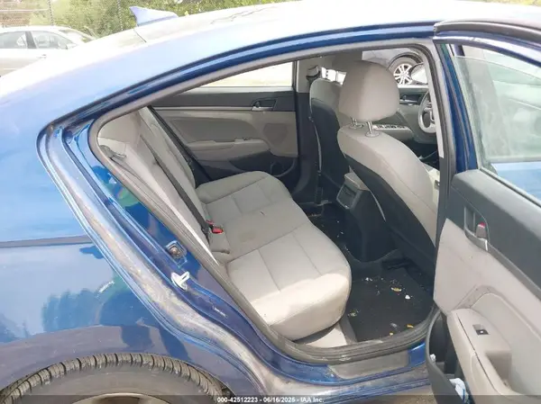 5NPD84LF3JH305157 2018 HYUNDAI ELANTRA - Image 8