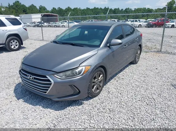 5NPD84LF3JH305627 2018 HYUNDAI ELANTRA - Image 2