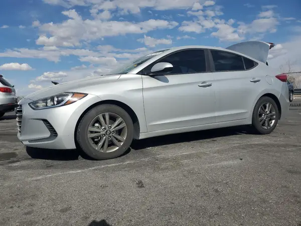 5NPD84LF3JH306955 2018 HYUNDAI ELANTRA - Image 1