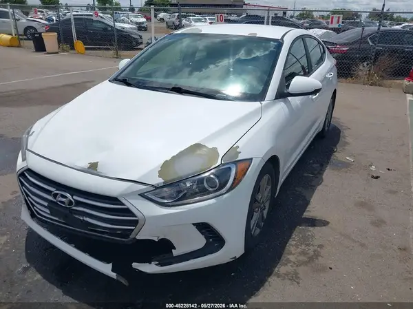 5NPD84LF3JH310374 2018 HYUNDAI ELANTRA - Image 2
