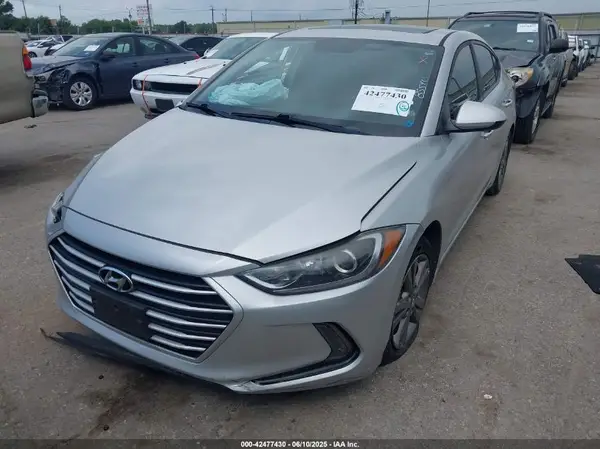 5NPD84LF3JH310875 2018 HYUNDAI ELANTRA - Image 2