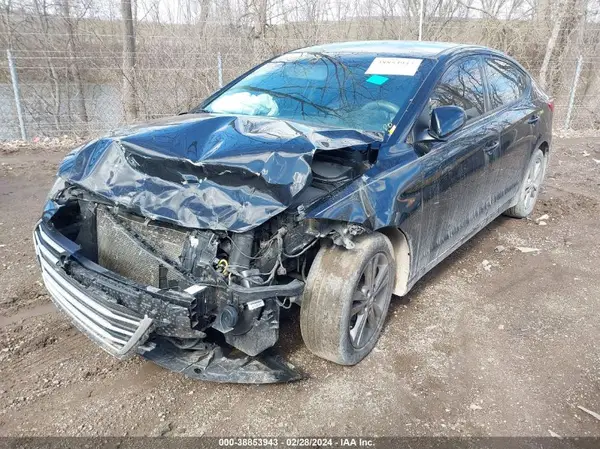 5NPD84LF3JH311136 2018 HYUNDAI ELANTRA - Image 2