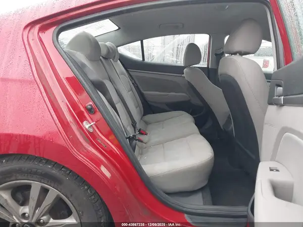 5NPD84LF3JH314442 2018 HYUNDAI ELANTRA - Image 8
