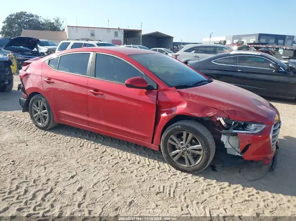 5NPD84LF3JH315008 2018 HYUNDAI ELANTRA - Image 1