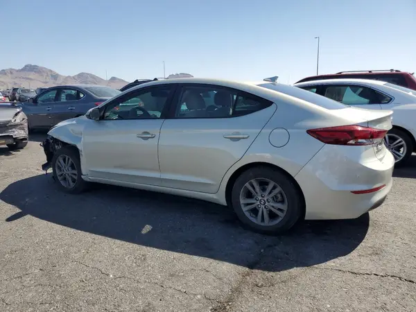 5NPD84LF3JH316806 2018 HYUNDAI ELANTRA - Image 2
