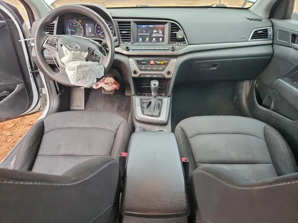 5NPD84LF3JH316868 2018 HYUNDAI ELANTRA - Image 8