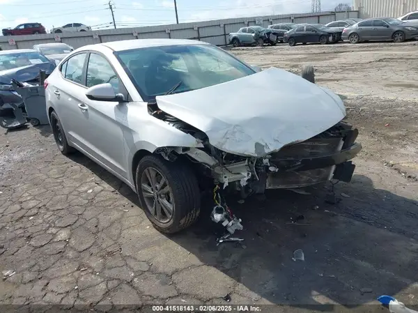 5NPD84LF3JH317986 2018 HYUNDAI ELANTRA - Image 1
