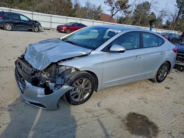 5NPD84LF3JH318880 2018 HYUNDAI ELANTRA - Image 1