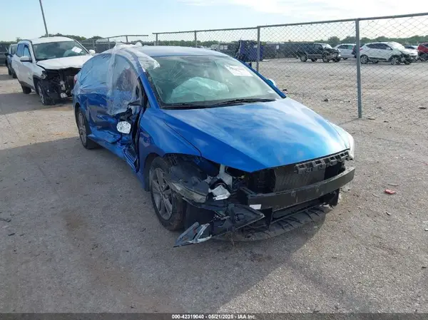 5NPD84LF3JH320502 2018 HYUNDAI ELANTRA - Image 1