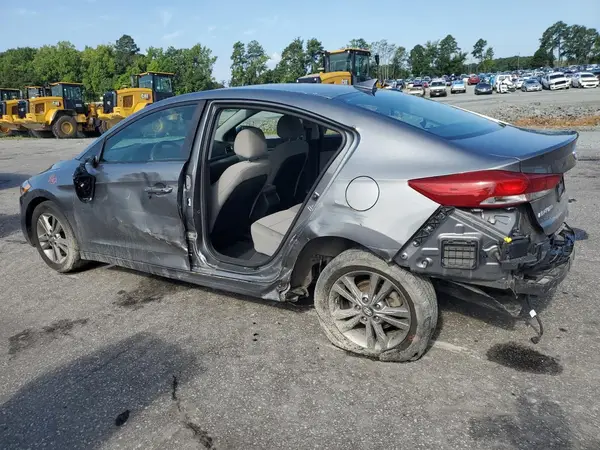 5NPD84LF3JH321102 2018 HYUNDAI ELANTRA - Image 2