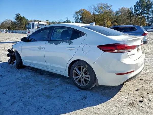 5NPD84LF3JH321908 2018 HYUNDAI ELANTRA - Image 2