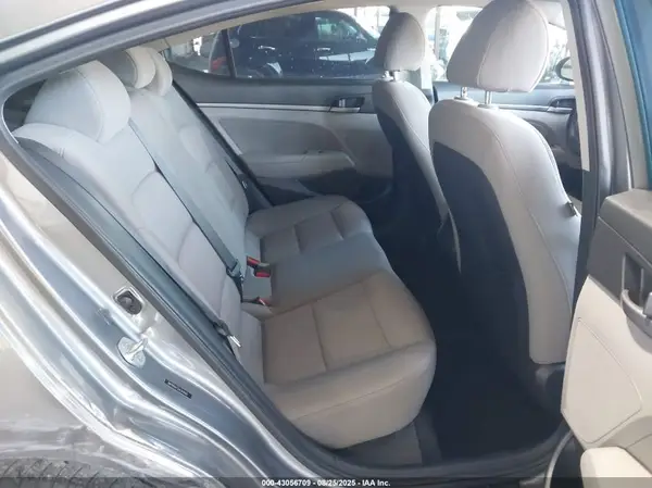 5NPD84LF3JH324002 2018 HYUNDAI ELANTRA - Image 8