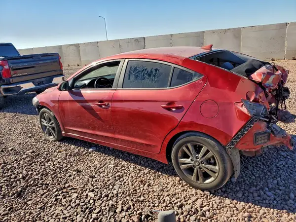 5NPD84LF3JH325067 2018 HYUNDAI ELANTRA - Image 2