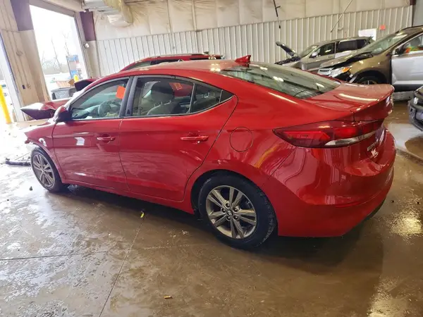 5NPD84LF3JH325229 2018 HYUNDAI ELANTRA - Image 2