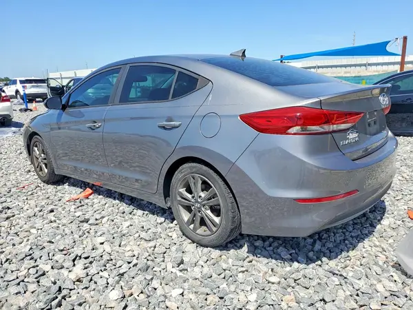 5NPD84LF3JH325232 2018 HYUNDAI ELANTRA - Image 2
