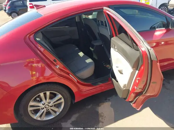 5NPD84LF3JH326266 2018 HYUNDAI ELANTRA - Image 8