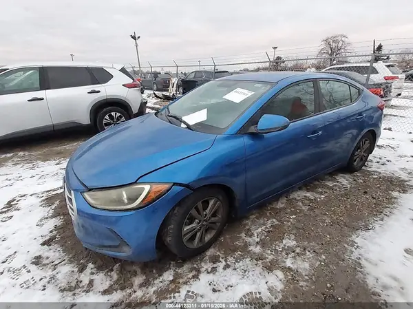 5NPD84LF3JH329569 2018 HYUNDAI ELANTRA - Image 2