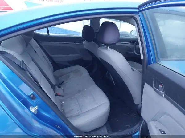 5NPD84LF3JH329569 2018 HYUNDAI ELANTRA - Image 8