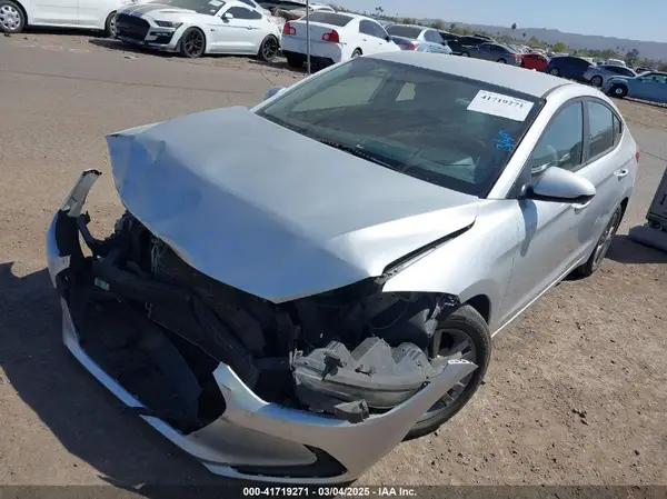 5NPD84LF3JH330012 2018 HYUNDAI ELANTRA - Image 2