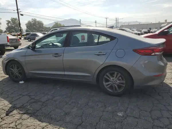5NPD84LF3JH330933 2018 HYUNDAI ELANTRA - Image 2