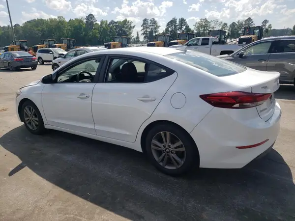 5NPD84LF3JH333248 2018 HYUNDAI ELANTRA - Image 2