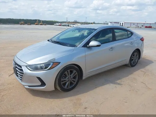 5NPD84LF3JH333718 2018 HYUNDAI ELANTRA - Image 2