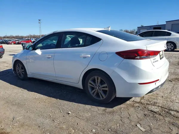 5NPD84LF3JH335128 2018 HYUNDAI ELANTRA - Image 2