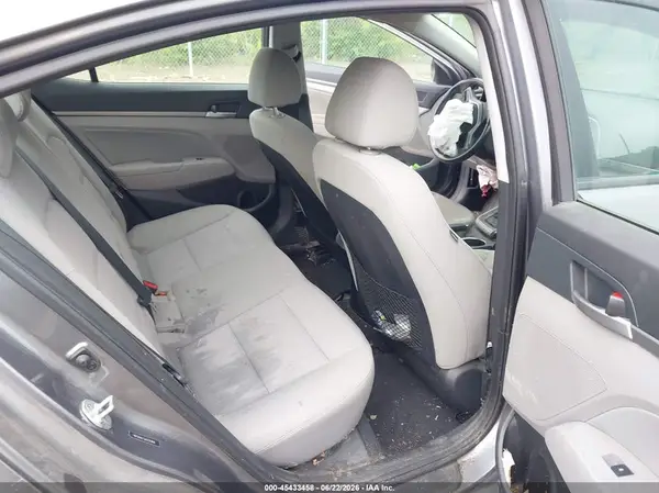 5NPD84LF3JH335968 2018 HYUNDAI ELANTRA - Image 8