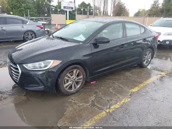 5NPD84LF3JH341401 2018 HYUNDAI ELANTRA - Image 2