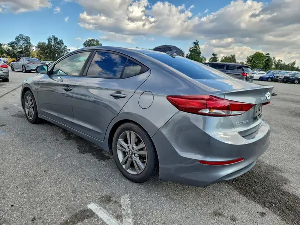 5NPD84LF3JH343956 2018 HYUNDAI ELANTRA - Image 2