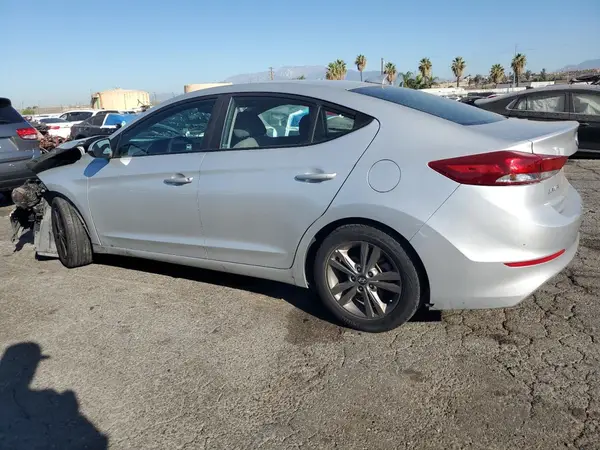 5NPD84LF3JH347411 2018 HYUNDAI ELANTRA - Image 2