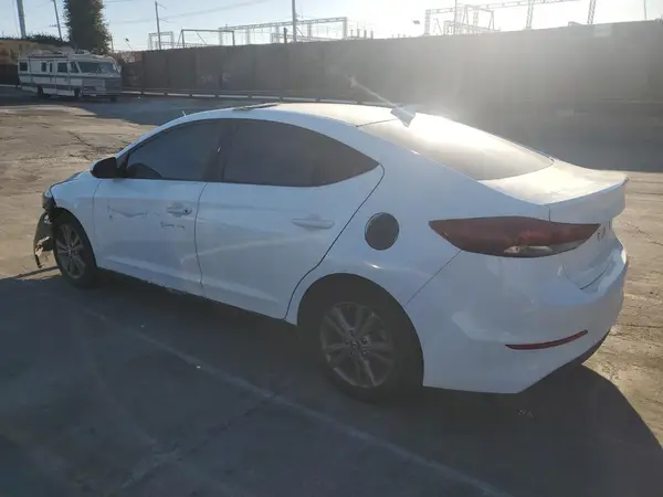 5NPD84LF3JH347991 2018 HYUNDAI ELANTRA - Image 2