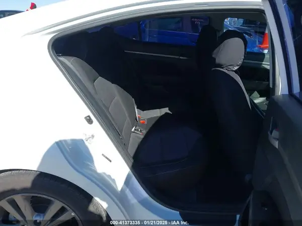 5NPD84LF3JH348039 2018 HYUNDAI ELANTRA - Image 8