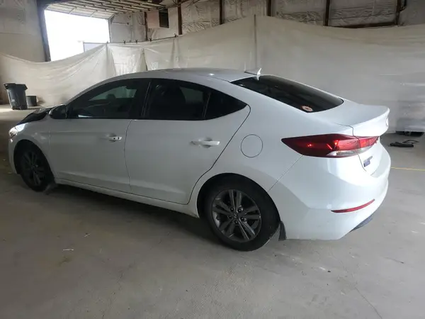 5NPD84LF3JH348882 2018 HYUNDAI ELANTRA - Image 2