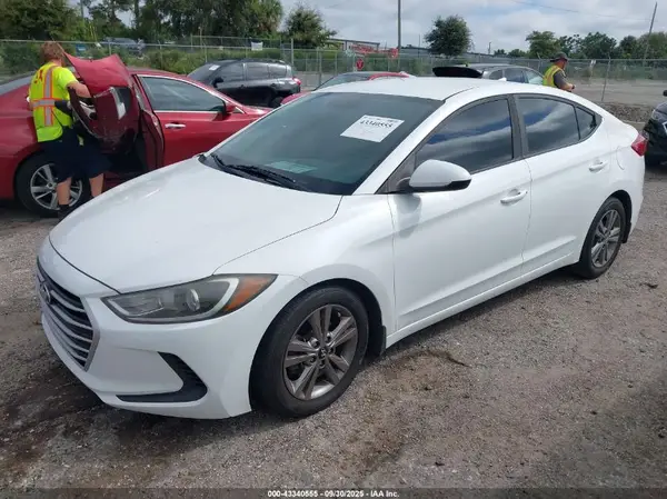 5NPD84LF3JH356626 2018 HYUNDAI ELANTRA - Image 2
