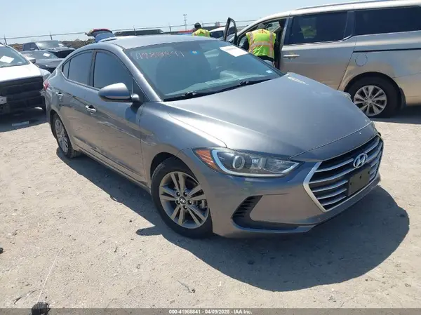 5NPD84LF3JH359879 2018 HYUNDAI ELANTRA - Image 1