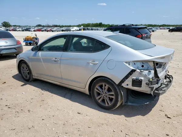 5NPD84LF3JH360904 2018 HYUNDAI ELANTRA - Image 2
