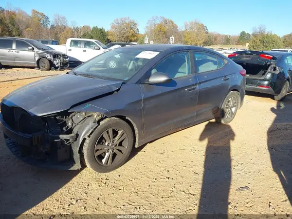 5NPD84LF3JH361860 2018 HYUNDAI ELANTRA - Image 2