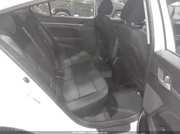 5NPD84LF3JH362393 2018 HYUNDAI ELANTRA - Image 8