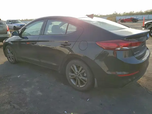 5NPD84LF3JH364094 2018 HYUNDAI ELANTRA - Image 2