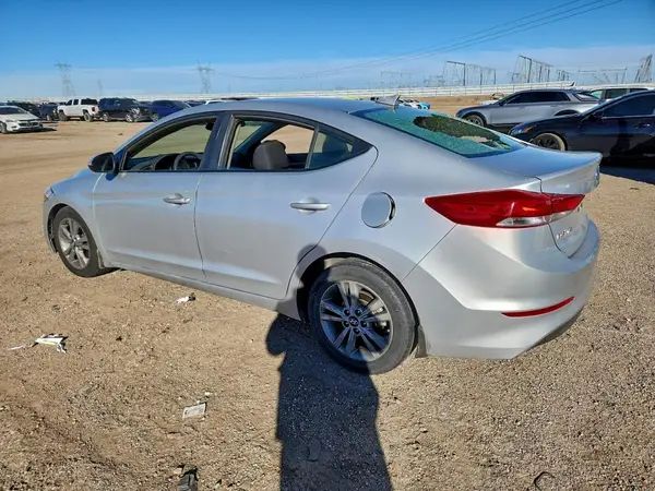 5NPD84LF3JH365598 2018 HYUNDAI ELANTRA - Image 2