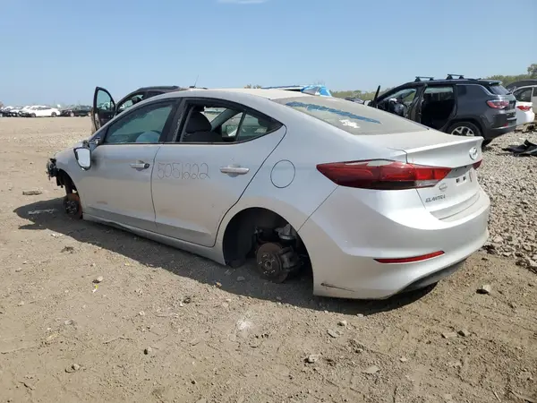 5NPD84LF3JH365701 2018 HYUNDAI ELANTRA - Image 2