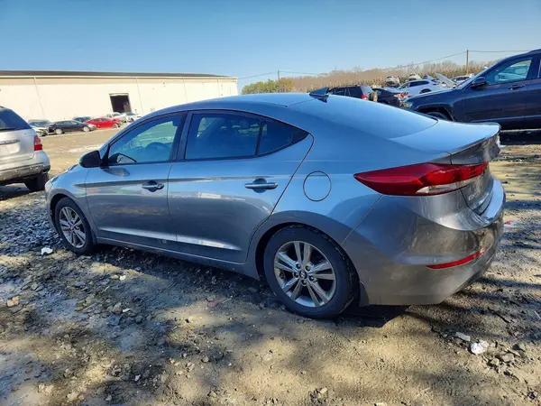5NPD84LF3JH366167 2018 HYUNDAI ELANTRA - Image 2