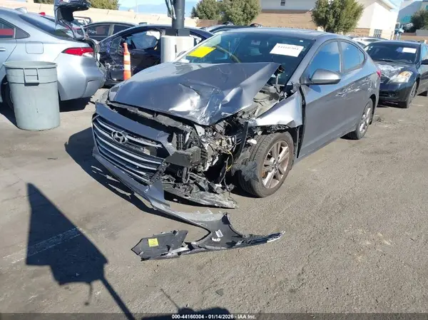 5NPD84LF3JH366668 2018 HYUNDAI ELANTRA - Image 2