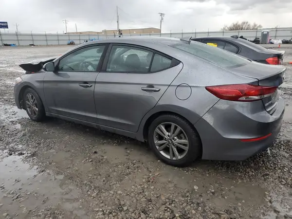 5NPD84LF3JH370929 2018 HYUNDAI ELANTRA - Image 2
