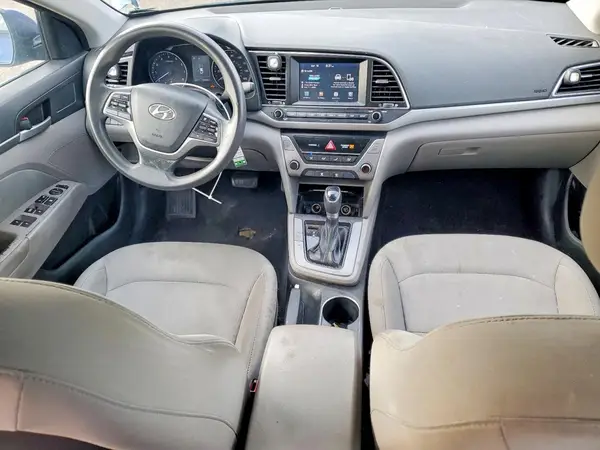 5NPD84LF3JH371014 2018 HYUNDAI ELANTRA - Image 8