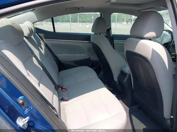 5NPD84LF3JH372311 2018 HYUNDAI ELANTRA - Image 8