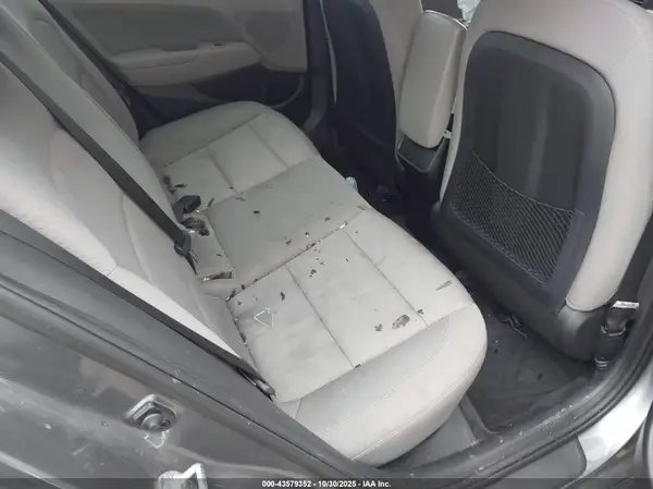 5NPD84LF3JH372938 2018 HYUNDAI ELANTRA - Image 8