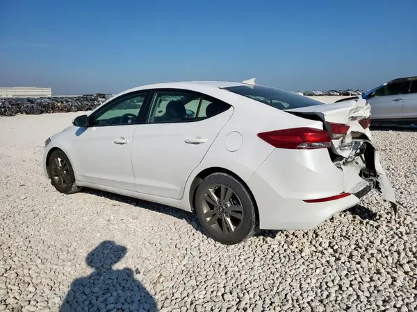 5NPD84LF3JH378349 2018 HYUNDAI ELANTRA - Image 2