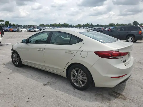 5NPD84LF3JH379341 2018 HYUNDAI ELANTRA - Image 2